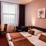 酒店 Interhotel 4*