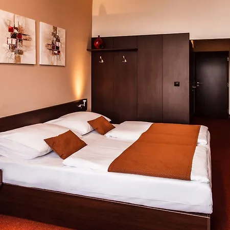 Interhotel 4* 兹林