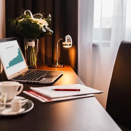 Interhotel فندق Zlín